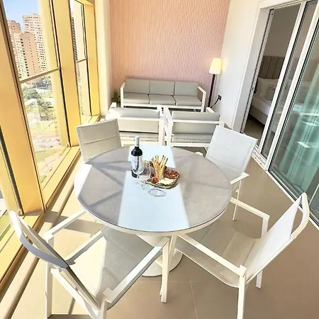 Intempo Residence By Leo Apartments Benidorm Esterno foto