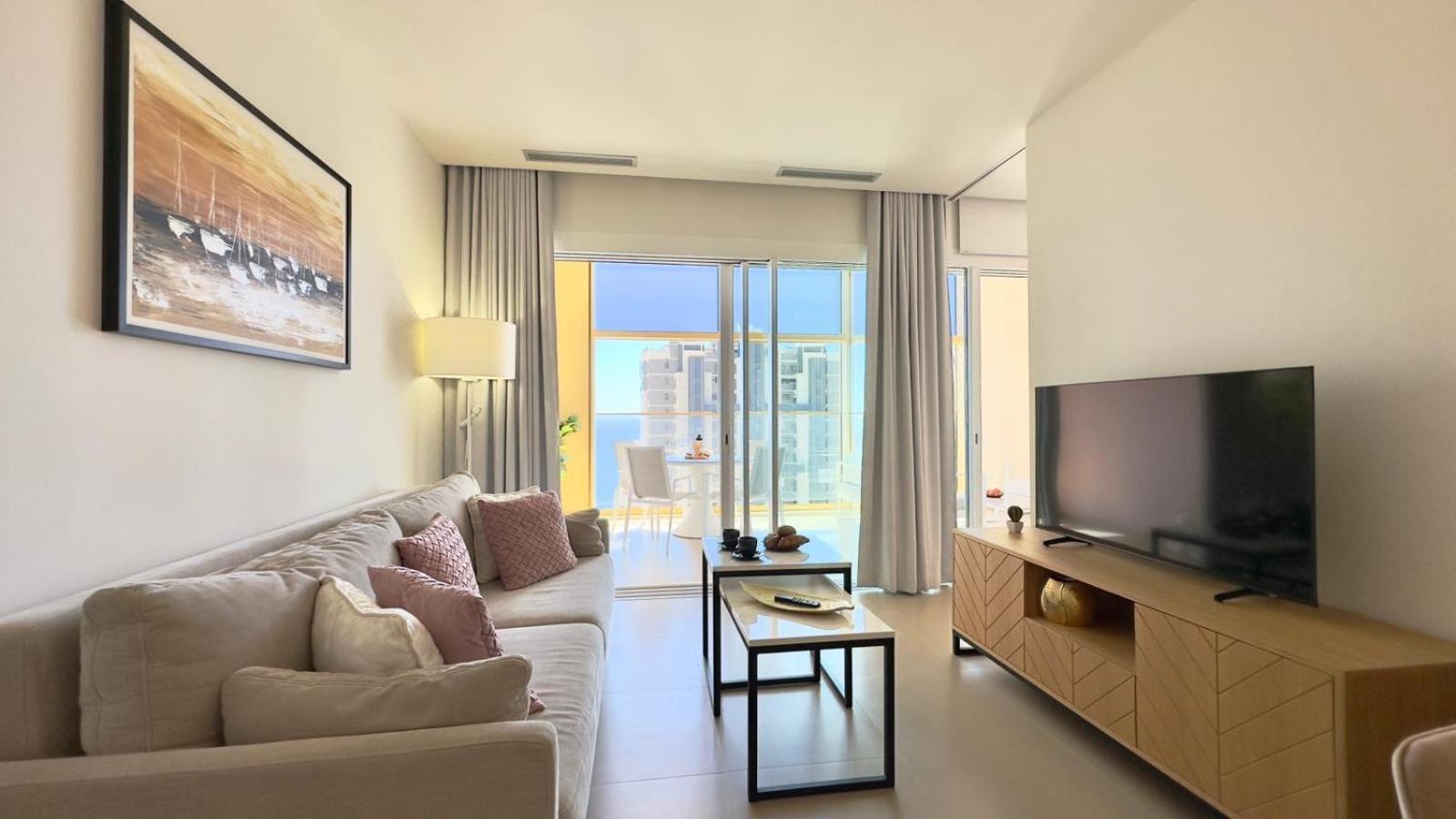 Apartment Intempo By Leo *